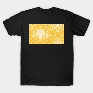 yellow summer beach damask pattern with seashells T-Shirt